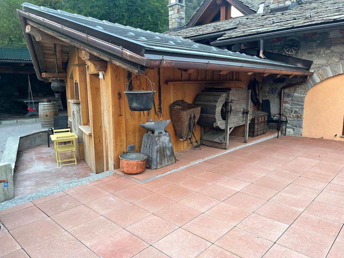 Profumo Di Legno Apartment Aosta Luaran gambar